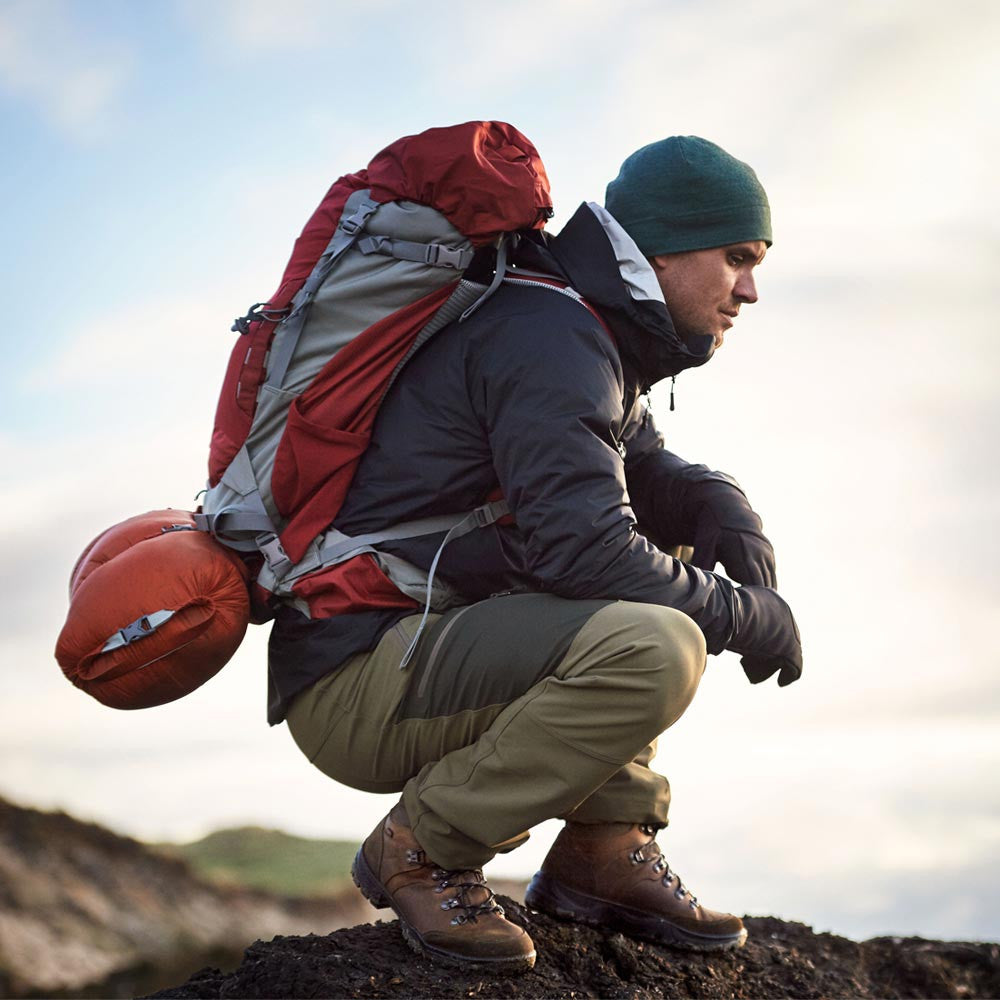 How To Travel With Healthy Feet