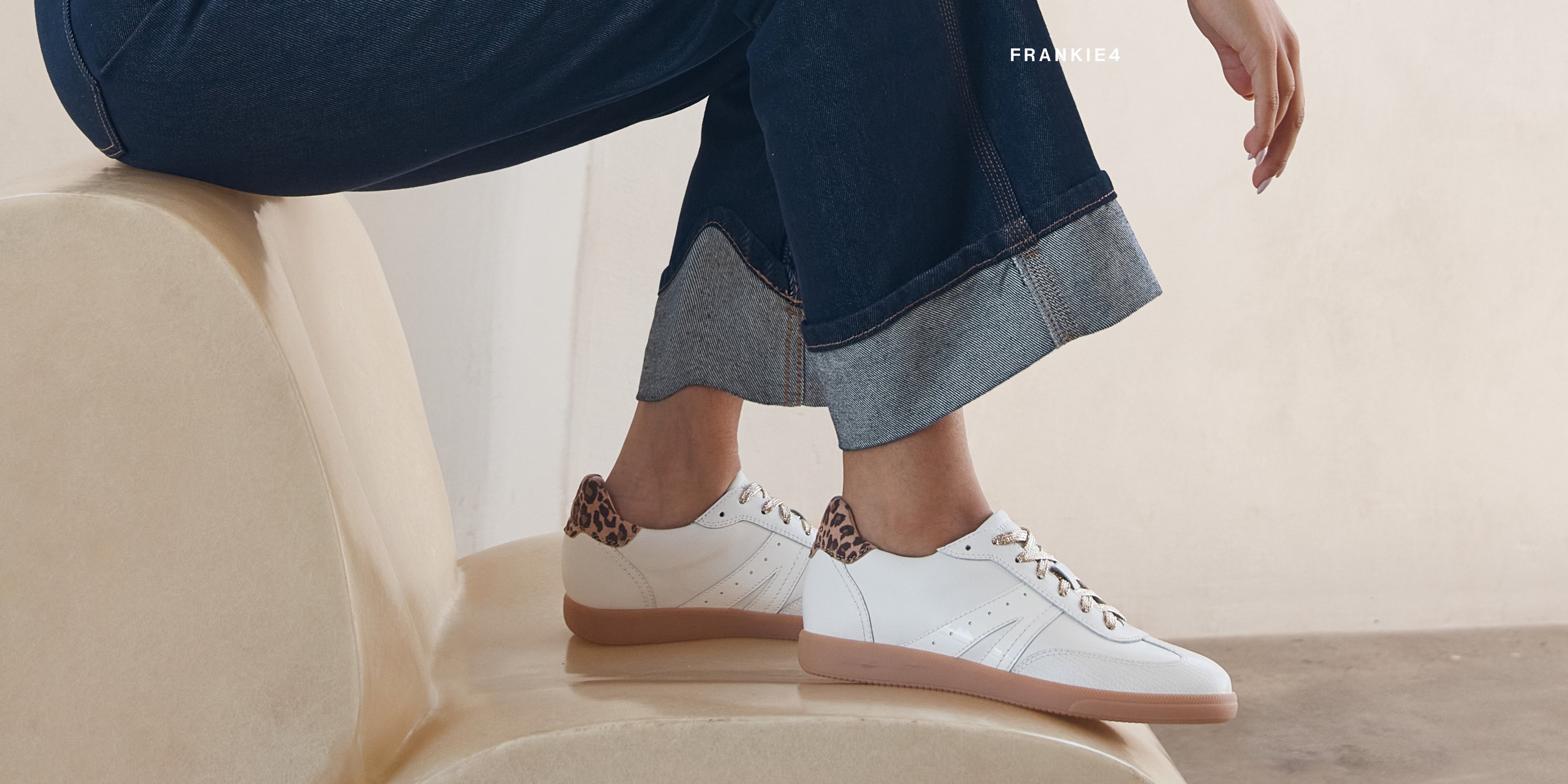 Women's Lace Ups