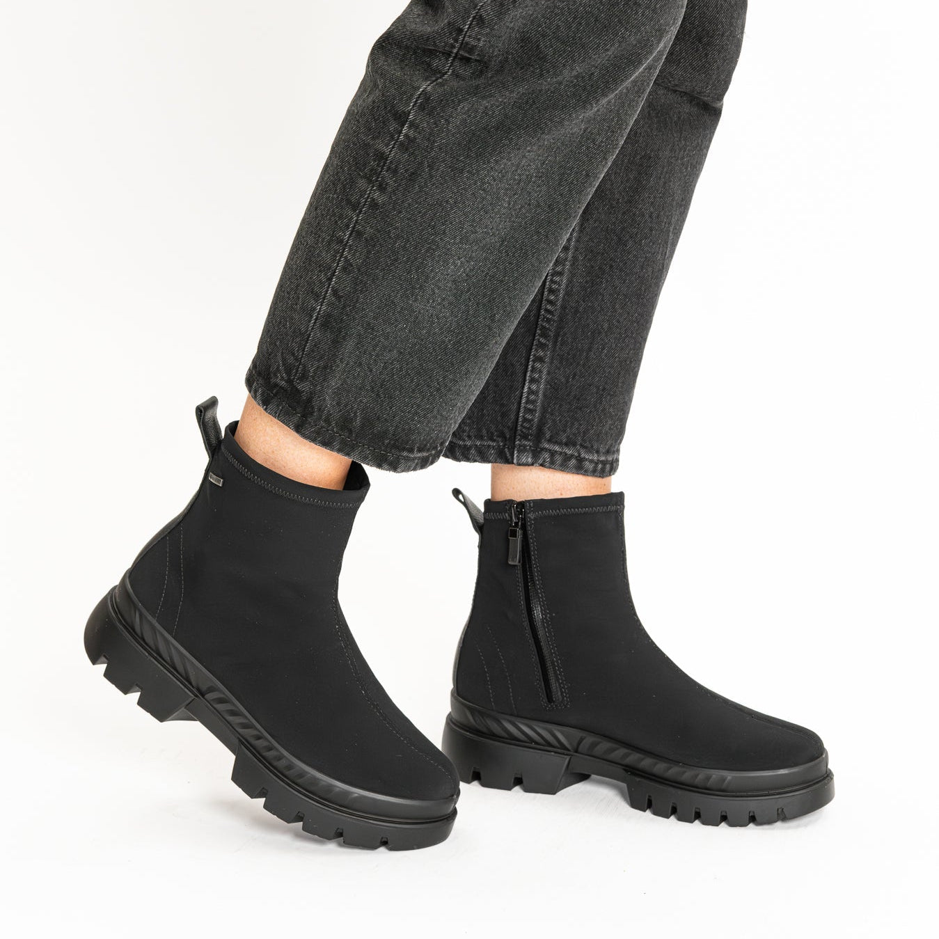 Ara - 12-14102-01 Mood