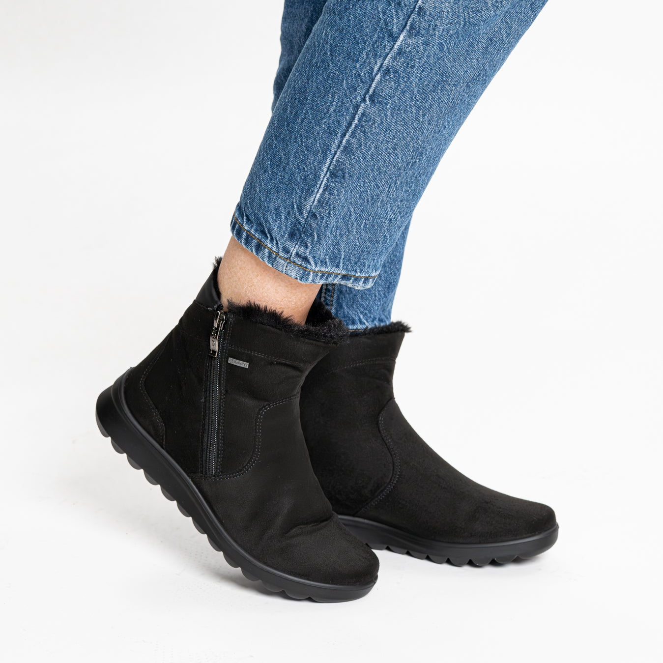 Ara - 40408 - Toronto