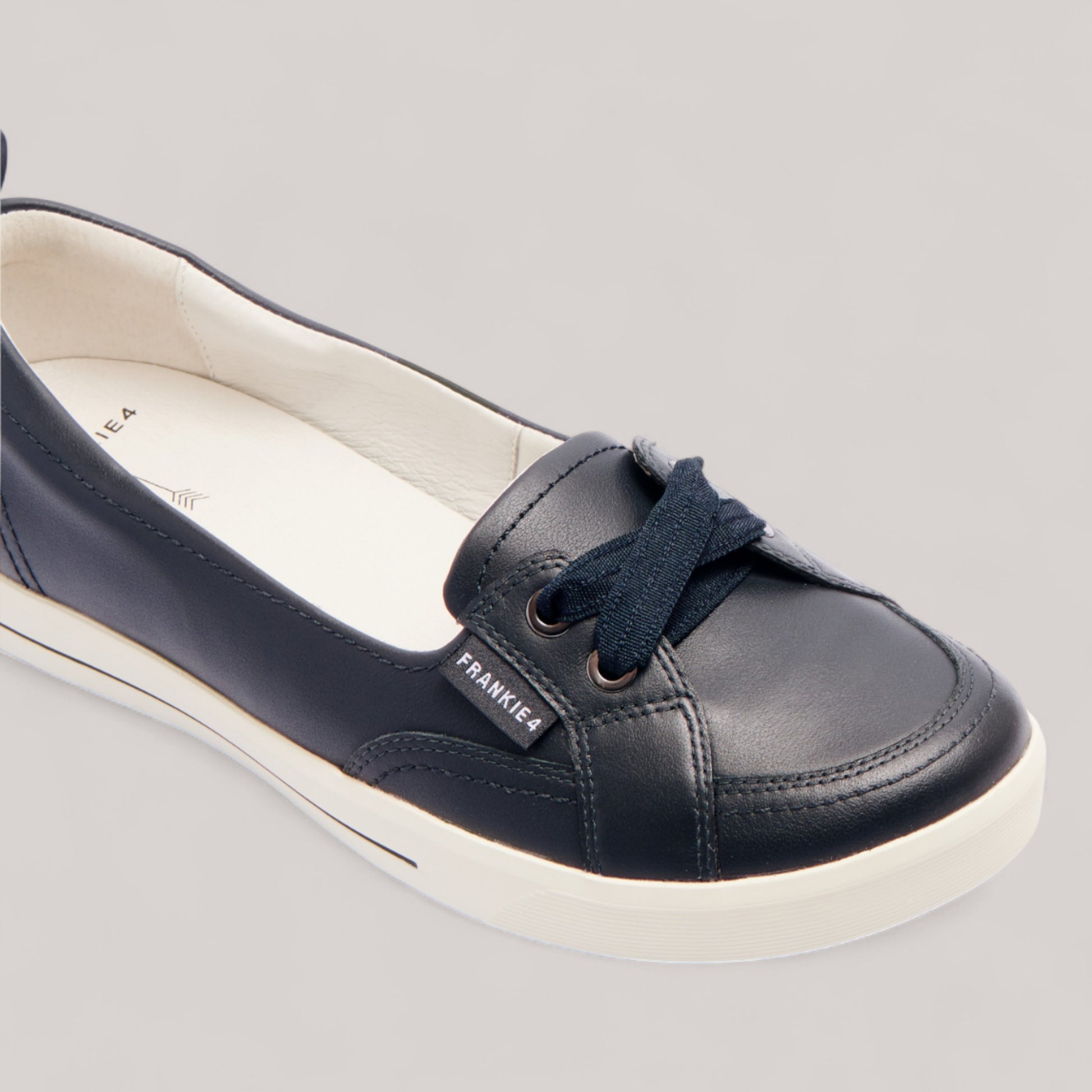 Frankie4 - Sophie Iv