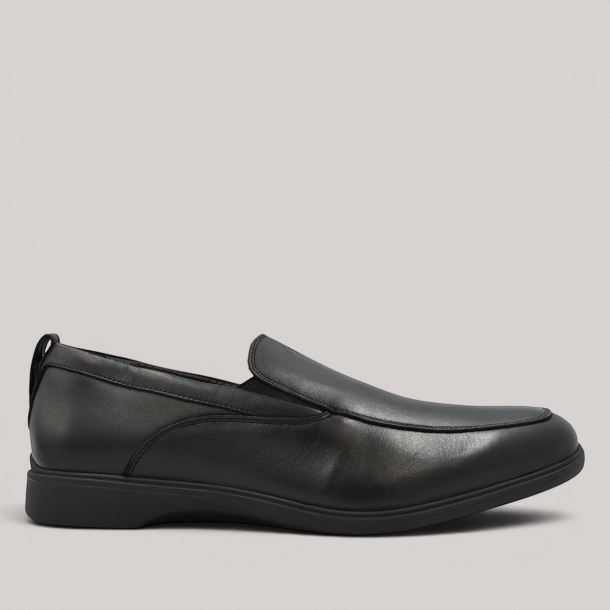 Grundy's Shoes Amberjack black full grain leather slip-on shoe with a durable TPU outsole and sleek design.