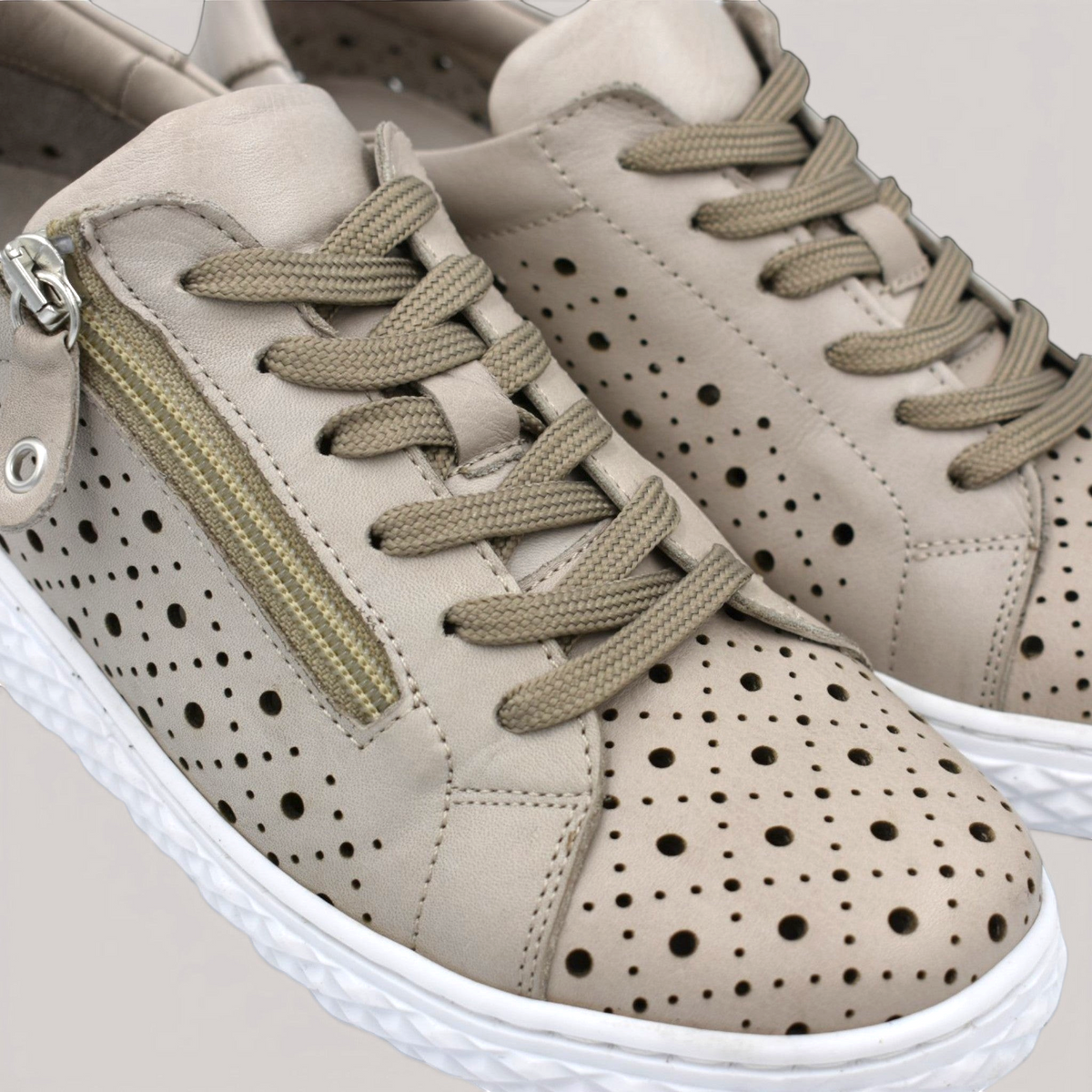 Grundy's Shoes Cabello Uptown beige perforated leather sneakers with side zip and white rubber sole