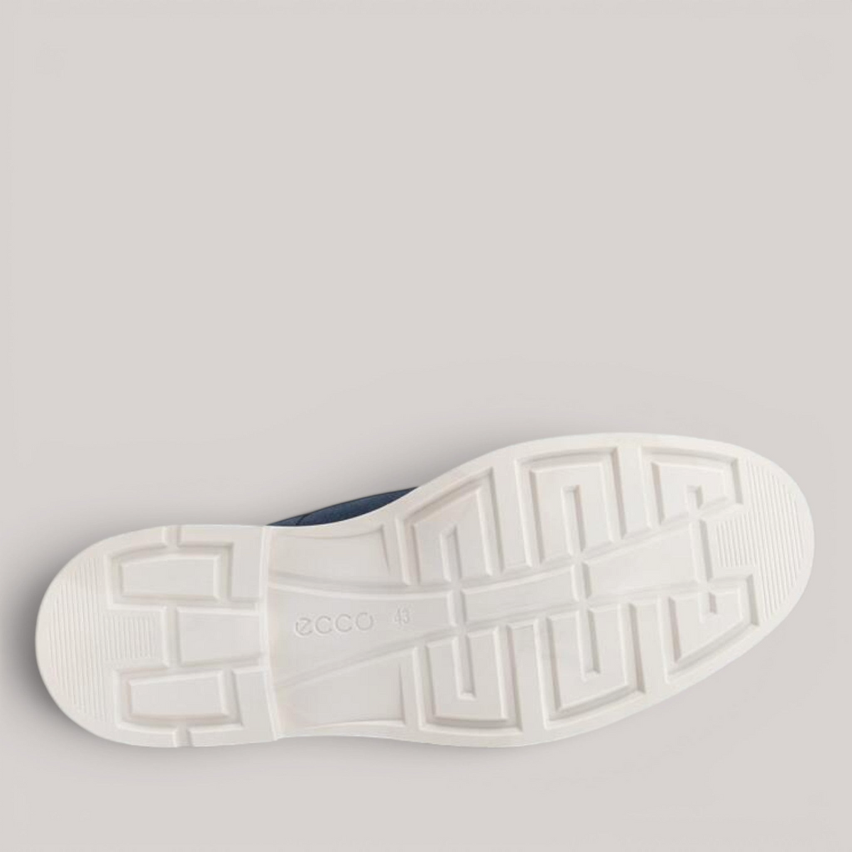 Grundy's Shoes ECCO Metropoloe London derby shoe featuring a lightweight white PU outsole with tread pattern