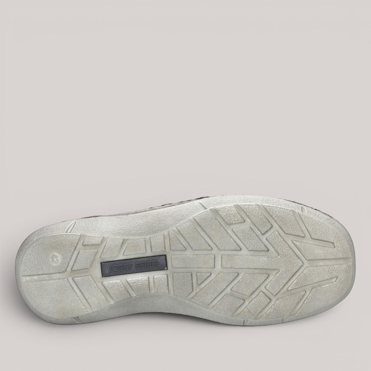 Grundy's Shoes Josef Seibel New Anvers 83 leather shoe showing the durable grey PU treaded sole from below