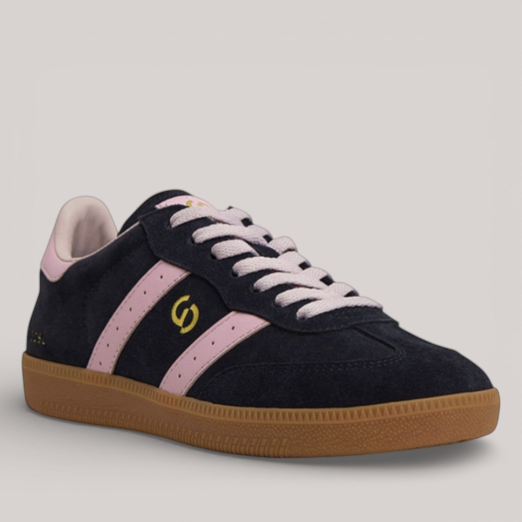 Grundy's Shoes Goodsole 2001 Parallel women's navy suede sneaker with pink leather accents and a gum rubber sole.
