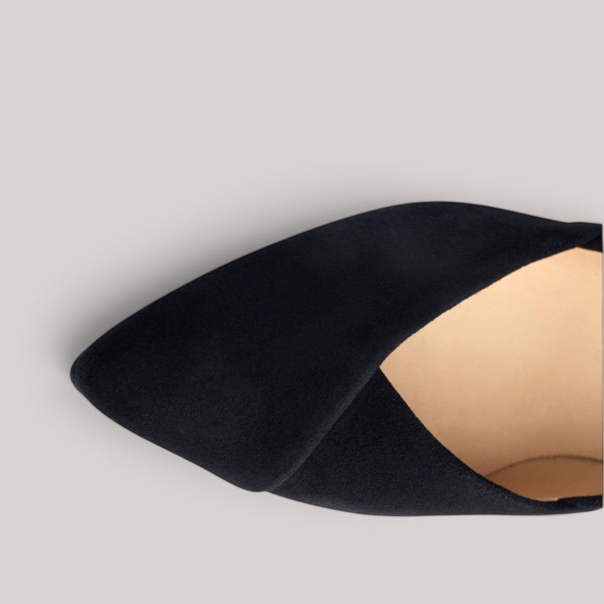 Grundy's Shoes Paul Green 3740 black suede pump featuring a refined tapered toe and elegant silhouette.